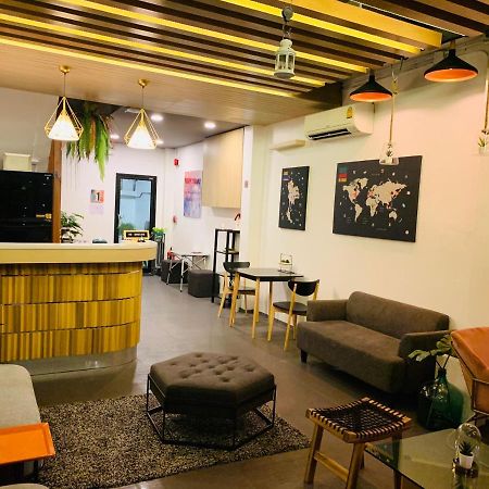 Daraya Hostel Бангкок Экстерьер фото