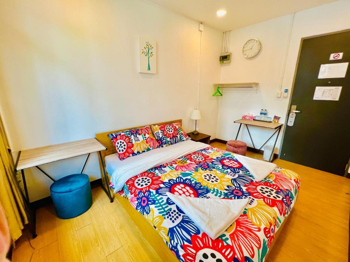 Daraya Hostel Бангкок Экстерьер фото