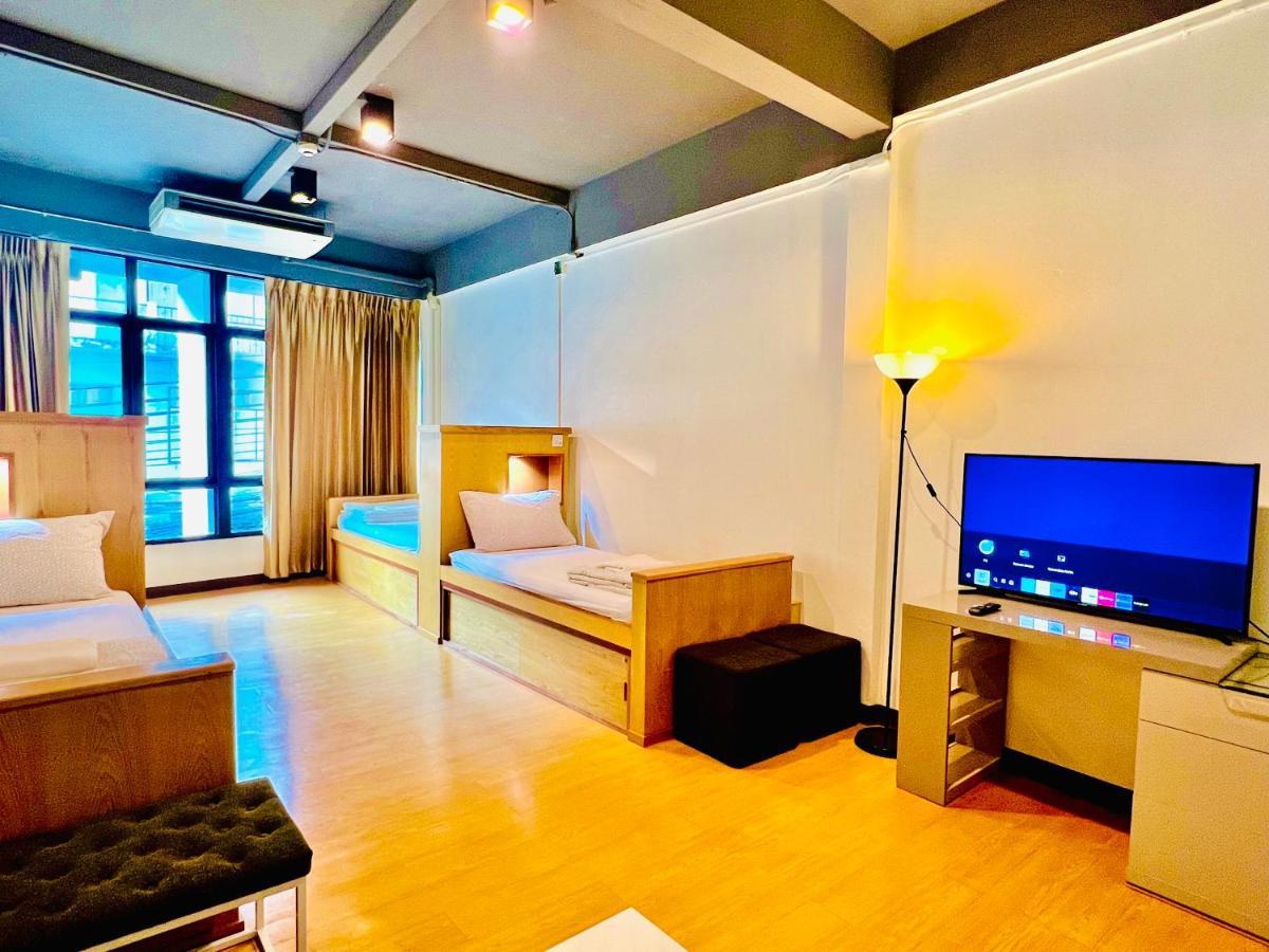 Daraya Hostel Бангкок Экстерьер фото