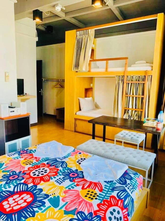 Daraya Hostel Бангкок Экстерьер фото